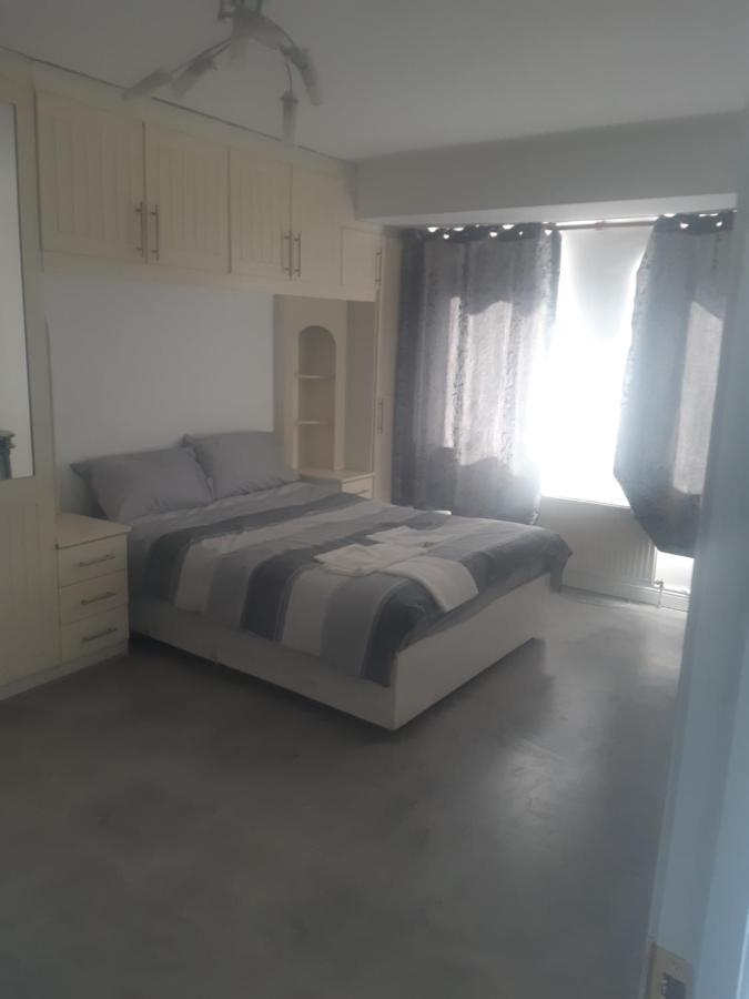 Lara House Apartment ดับลิน ภายนอก รูปภาพ